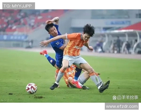 蒋光太在关键时刻成功补位展现出色防守能力助力球队稳固后防线 蒋光太在关键时刻成功补位展现出色防守能力助力球队稳固后防线