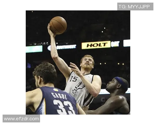 马刺队老将酷睿重返球场，注入新活力